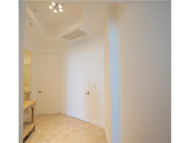 18101Collins Ave, Sunny Isles Beach, FL 33160