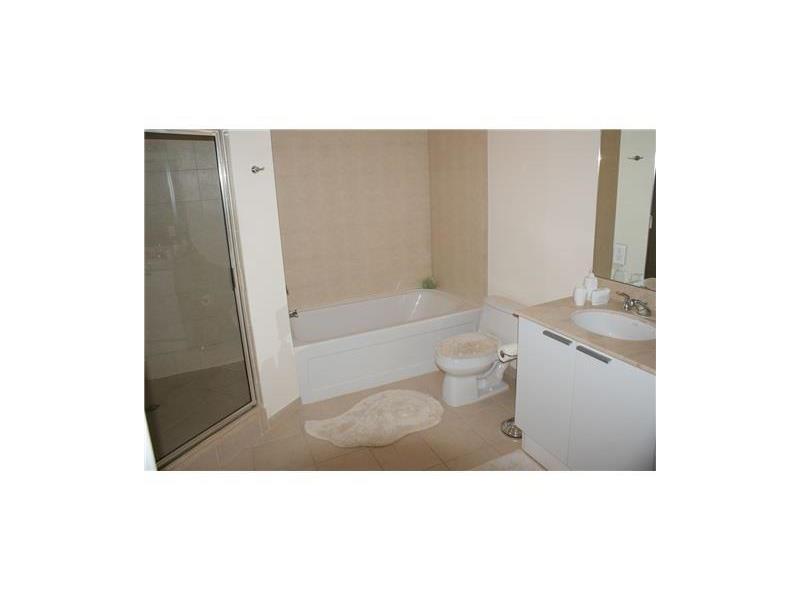 16699Collins Ave, Sunny Isles Beach, FL 33160