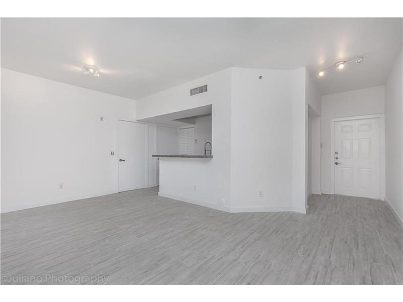 3255 NE 184 ST 12118, North Miami Beach, FL 33160