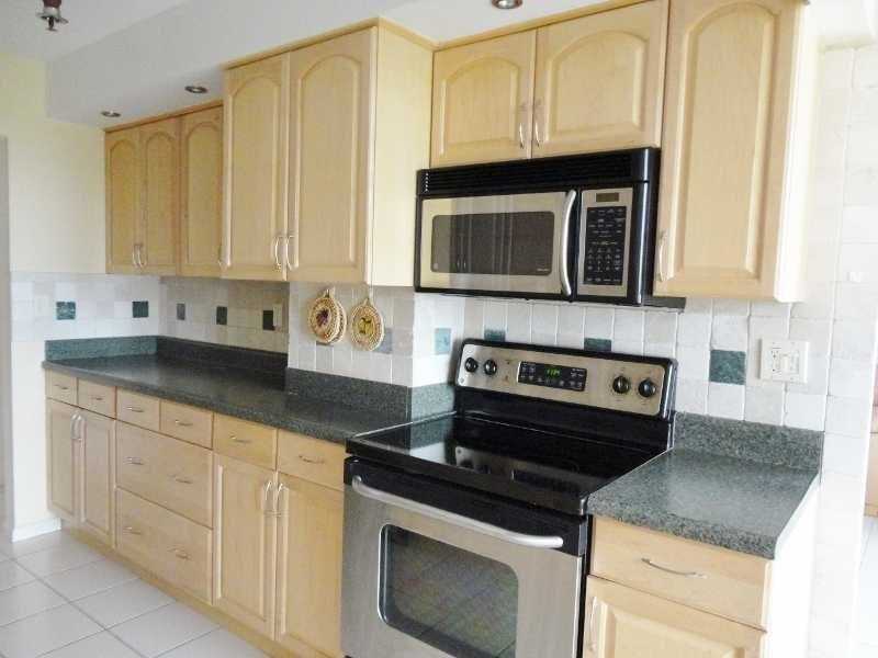 210174th St, Sunny Isles Beach, FL 33160