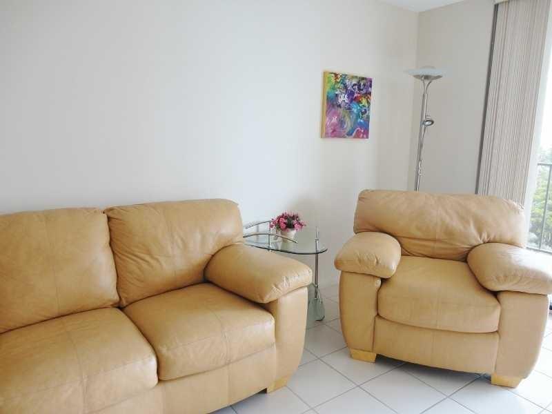 210174th St, Sunny Isles Beach, FL 33160