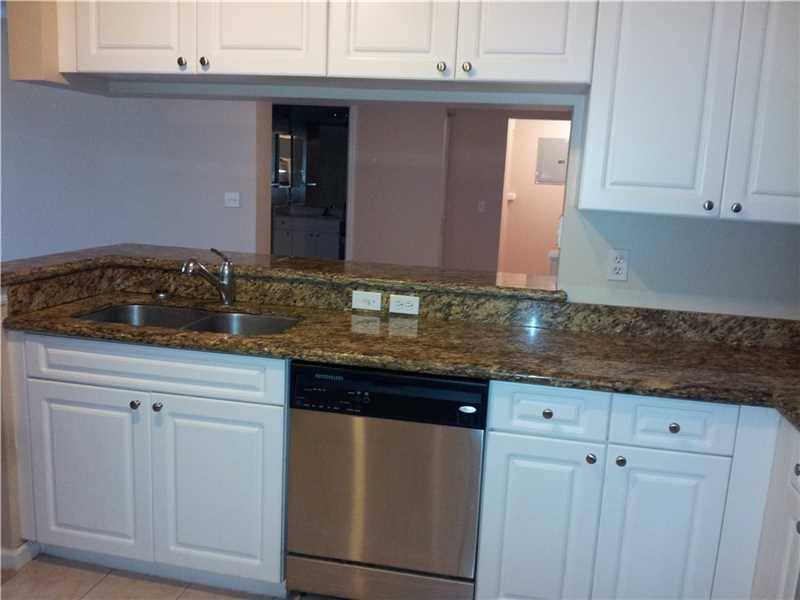 17100 N Bay Rd 1216, Sunny Isles Beach, FL 33160