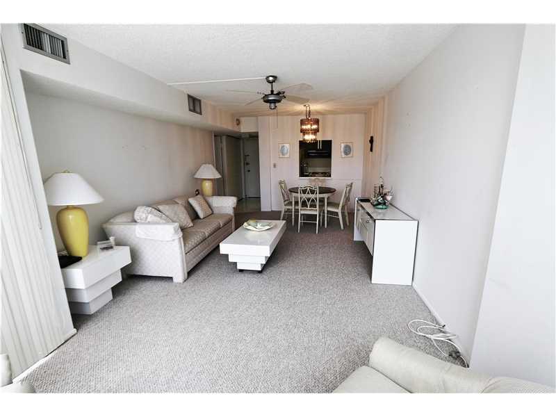 200 South 172nd St, Sunny Isles Beach, FL 33160
