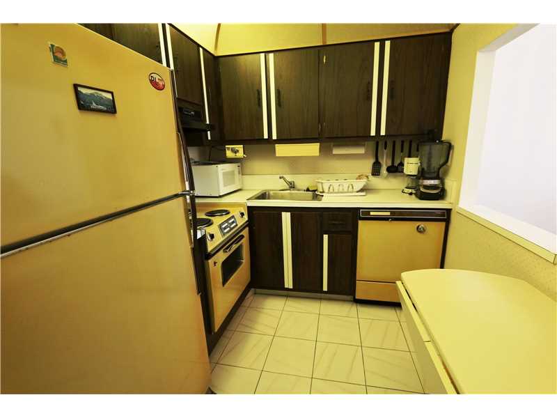 200 South 172nd St, Sunny Isles Beach, FL 33160