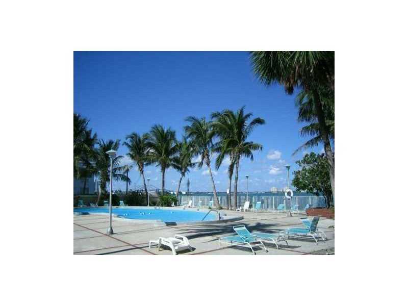 16546 Northeast 26th Ave, North Miami Beach, FL 33160