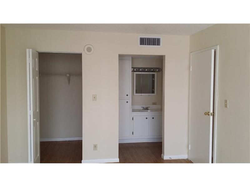 16909 North Bay Rd, Sunny Isles Beach, FL 33160
