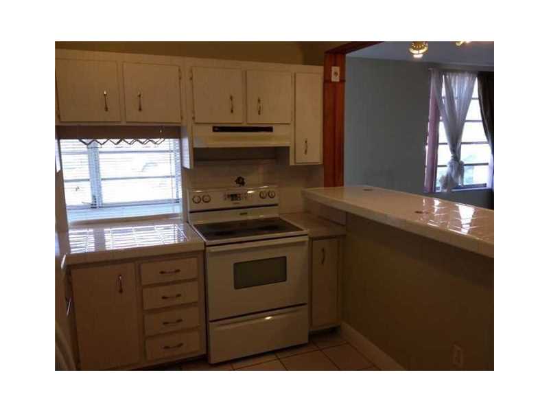 250180th Dr, Sunny Isles Beach, FL 33160