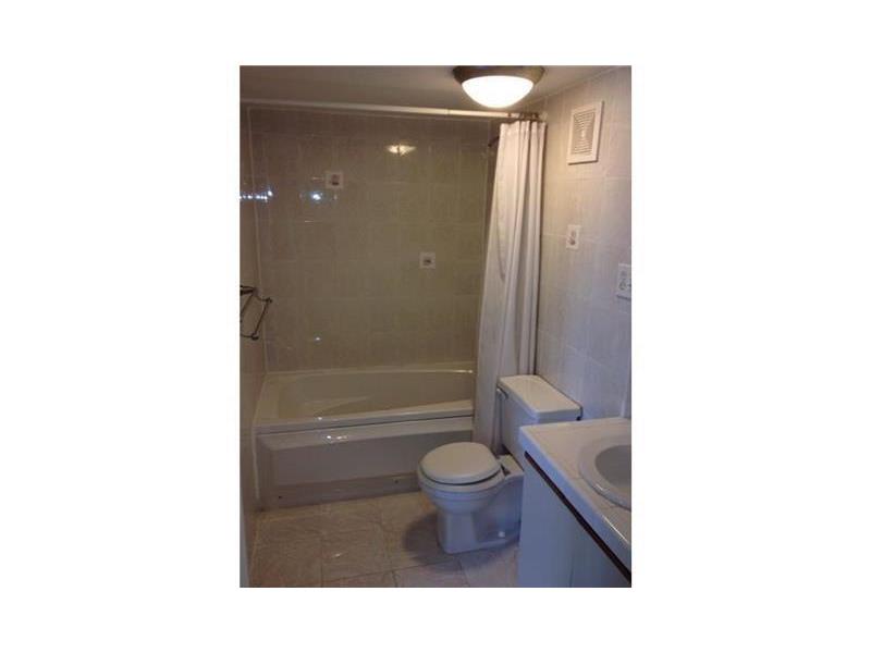 250180th Dr, Sunny Isles Beach, FL 33160