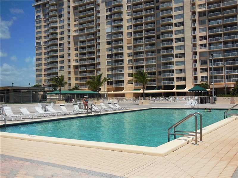 18031Biscayne Blvd, Aventura, FL 33160