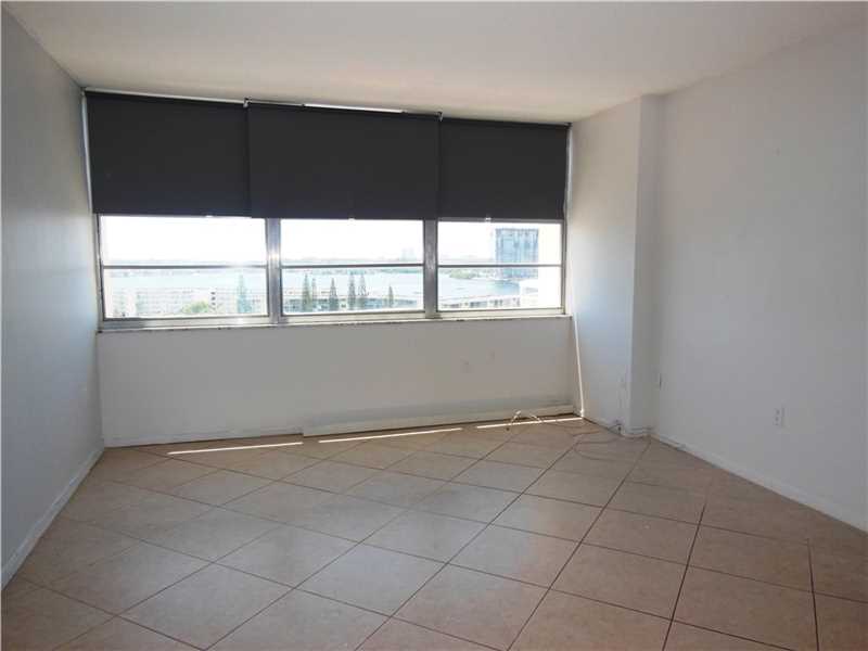 18031Biscayne Blvd, Aventura, FL 33160