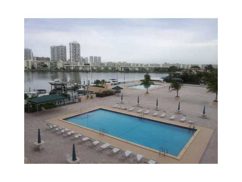 18031Biscayne Blvd, Aventura, FL 33160