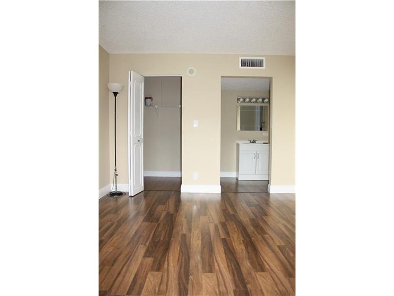 17021 North Bay Rd, Sunny Isles Beach, FL 33160