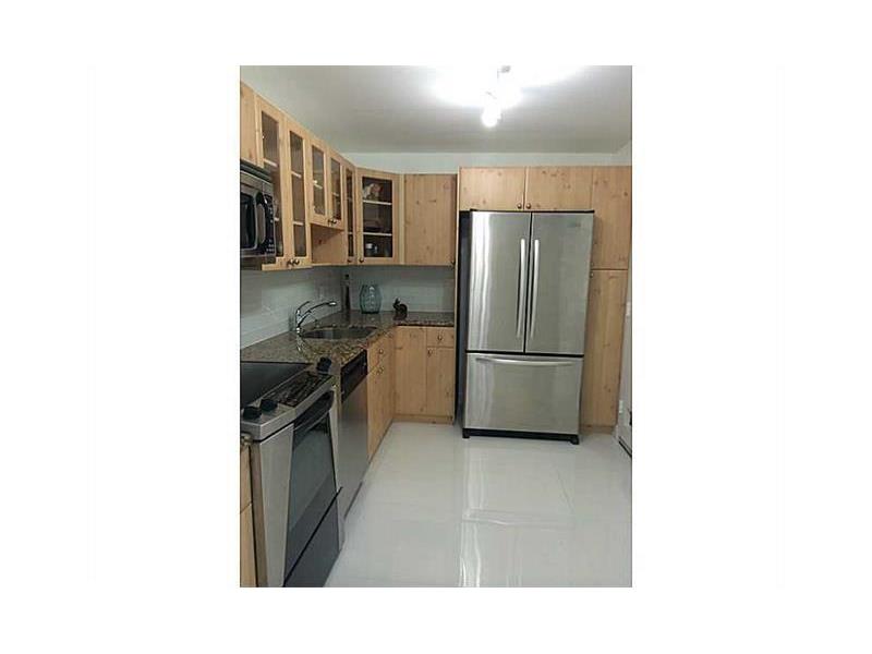 400KINGS POINT DR, Sunny Isles Beach, FL 33160