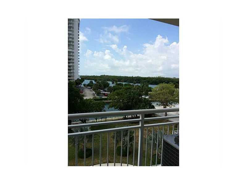400KINGS POINT DR, Sunny Isles Beach, FL 33160