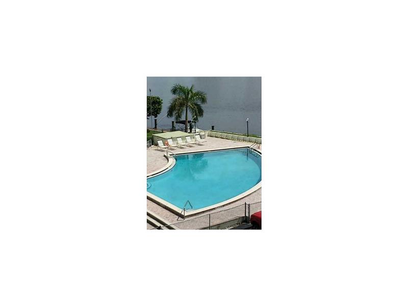 16570 Northeast 26th Ave, North Miami Beach, FL 33160