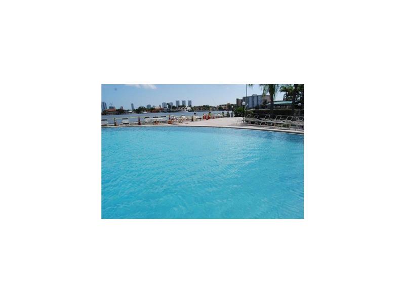 16570 Northeast 26th Ave, North Miami Beach, FL 33160