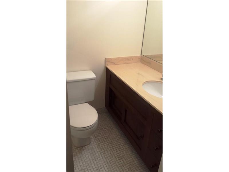 500BAYVIEW DR, Sunny Isles Beach, FL 33160