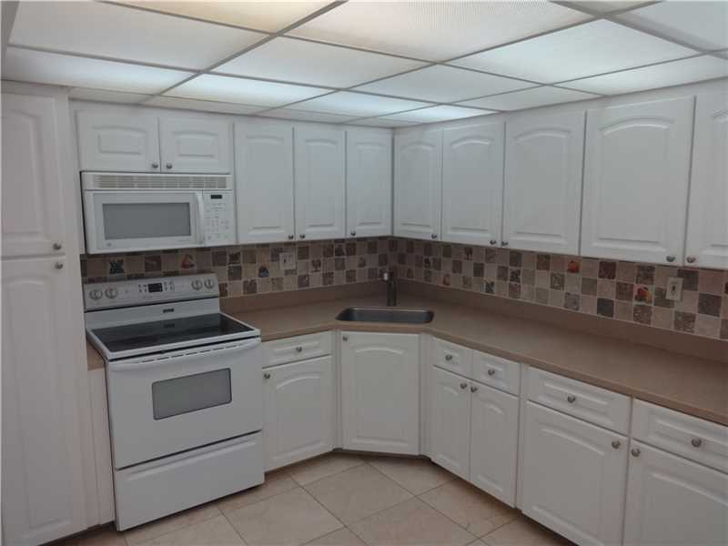 2750 Northeast 183rd St, Aventura, FL 33160