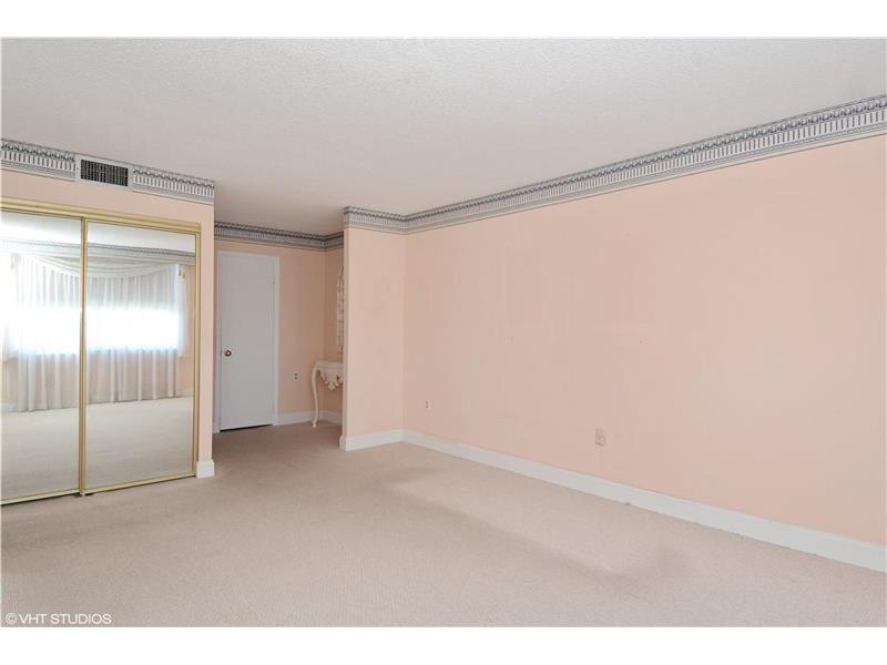 2780 Northeast 183rd St, Aventura, FL 33160