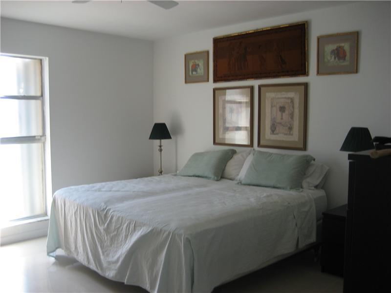 201178th Dr, Sunny Isles Beach, FL 33160