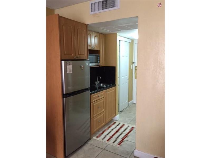 19201Collins Ave, Sunny Isles Beach, FL 33160