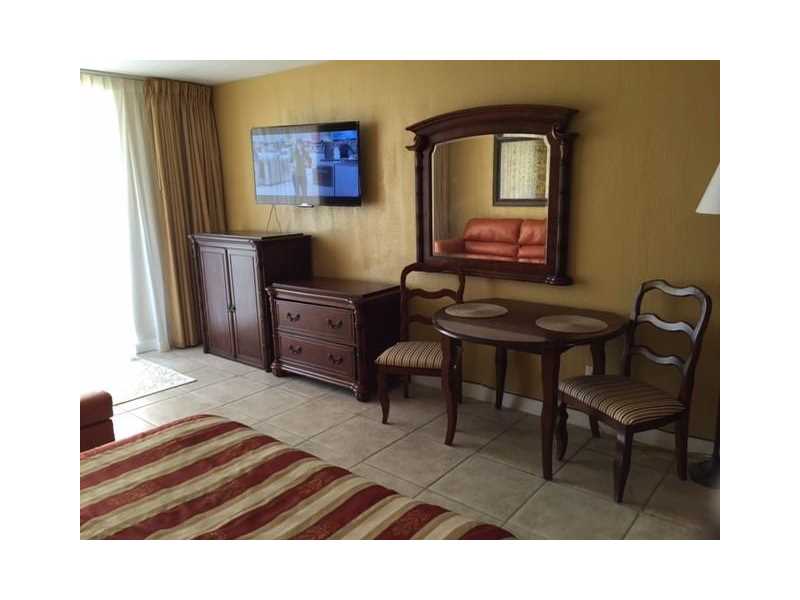 19201Collins Ave, Sunny Isles Beach, FL 33160