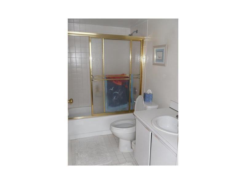 16570 Northeast 26 AV, North Miami Beach, FL 33160