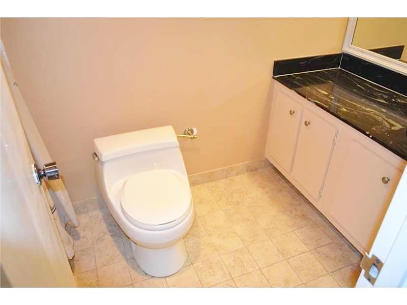230174th St, Sunny Isles Beach, FL 33160