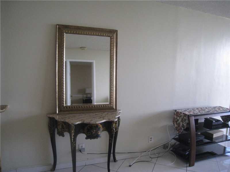 290174, Sunny Isles Beach, FL 33160