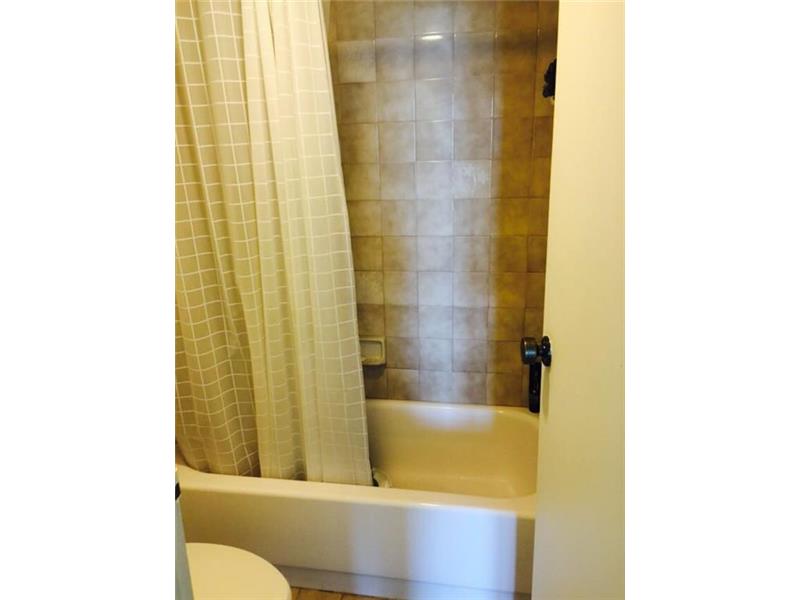100BAYVIEW DR, Sunny Isles Beach, FL 33160