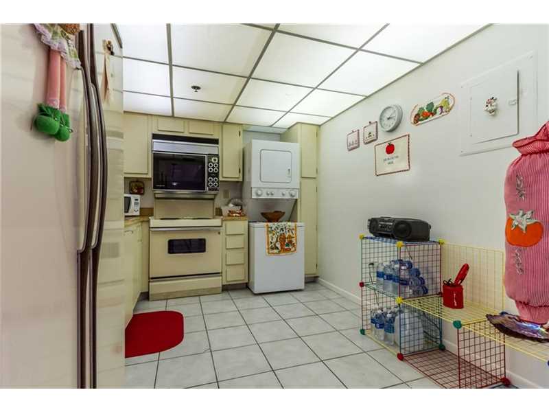 210174, Sunny Isles Beach, FL 33160