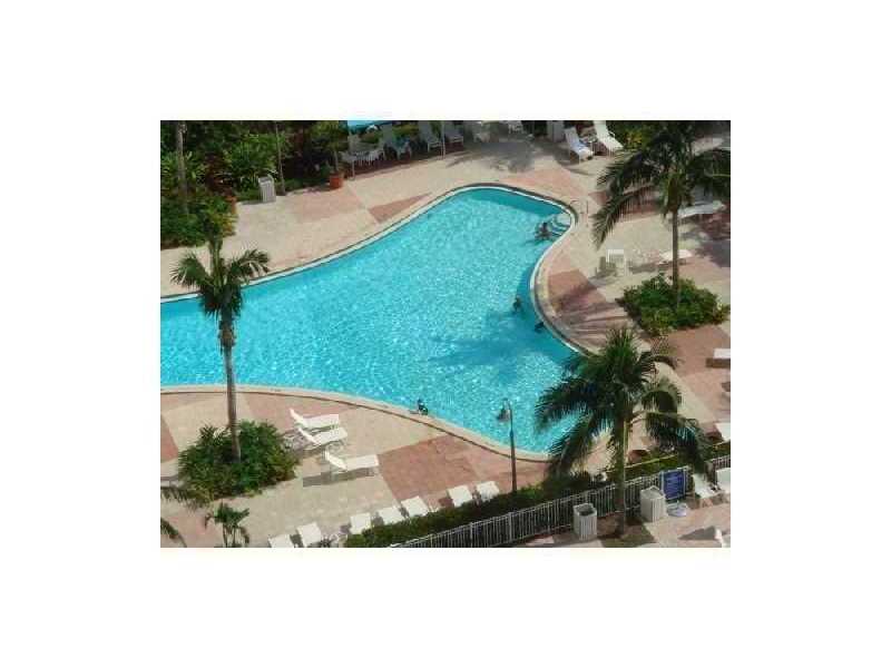 19380Collins Ave, Sunny Isles Beach, FL 33160