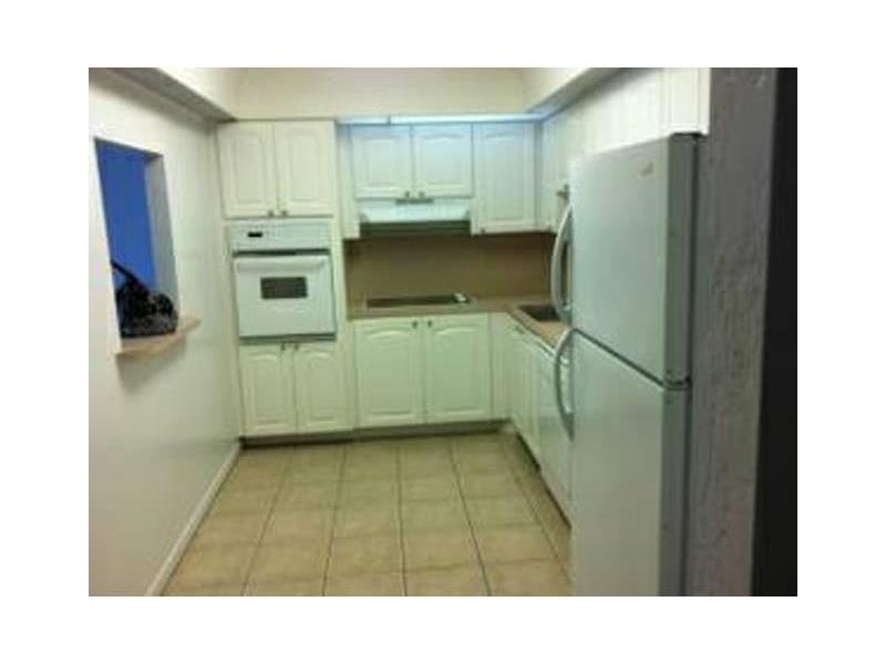 19380Collins Ave, Sunny Isles Beach, FL 33160