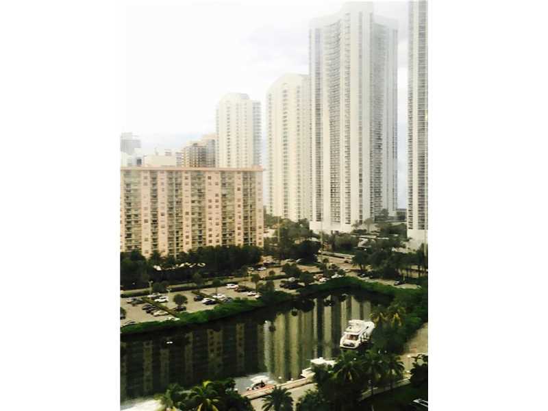 100Bayview Dr, Sunny Isles Beach, FL 33160