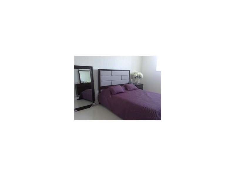 19390Collins Ave, Sunny Isles Beach, FL 33160