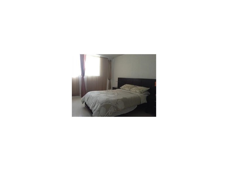 19390Collins Ave, Sunny Isles Beach, FL 33160