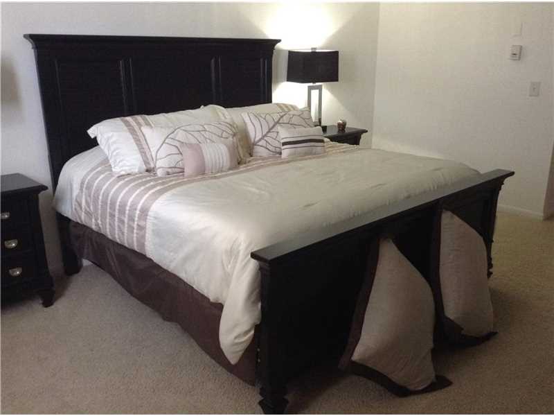 19380Collins Ave, Sunny Isles Beach, FL 33160