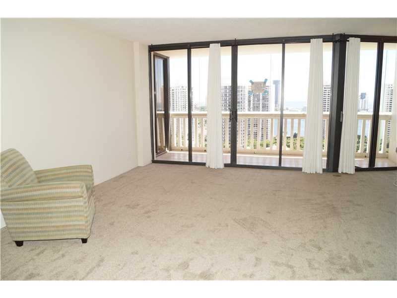 1000 East Island Blvd, Aventura, FL 33160