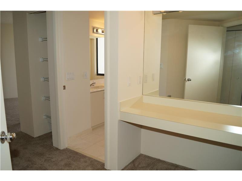 1000 East Island Blvd, Aventura, FL 33160