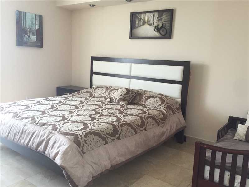 17555 Atlantic Blvd, Sunny Isles Beach, FL 33160