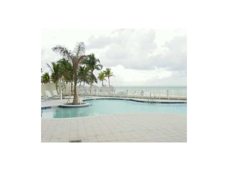 16699Collins Ave, Sunny Isles Beach, FL 33160