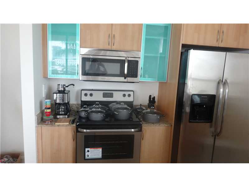 17555 Atlantic Blvd, North Miami Beach, FL 33160