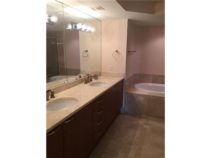 3301 Northeast 183rd St, Aventura, FL 33160