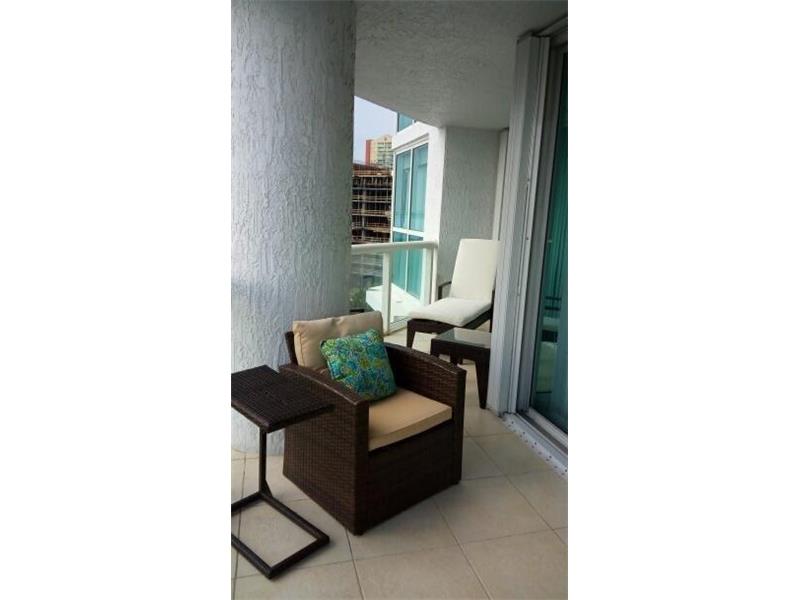 16500Collins Ave, Sunny Isles Beach, FL 33160