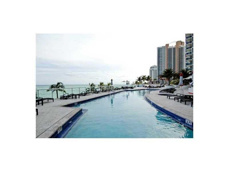 19111Collins Ave, Sunny Isles Beach, FL 33160