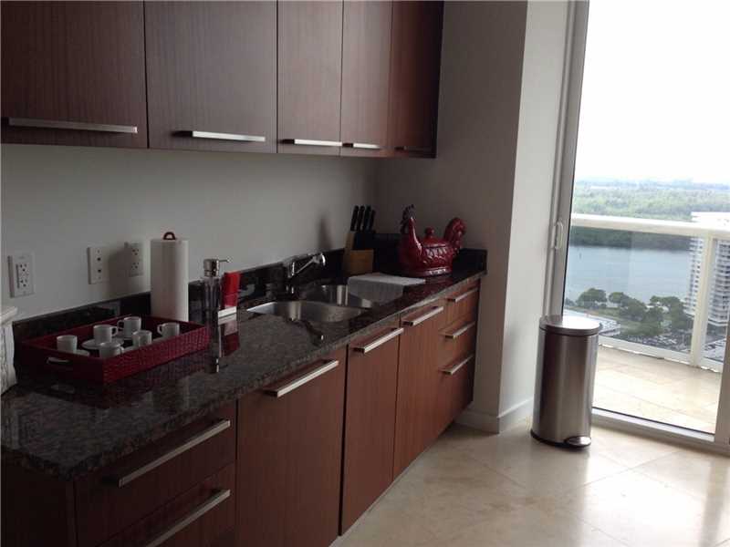 15901Collins Ave, Sunny Isles Beach, FL 33160