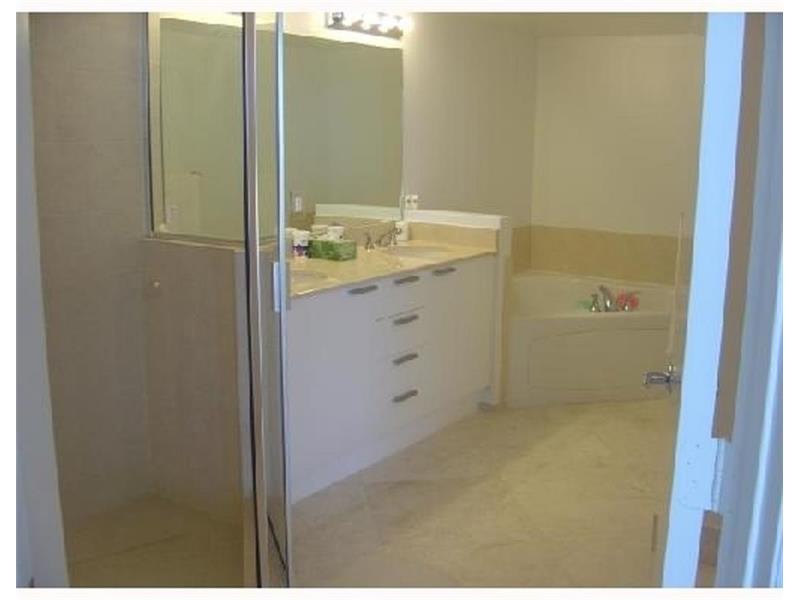16699Collins Ave, Sunny Isles Beach, FL 33160