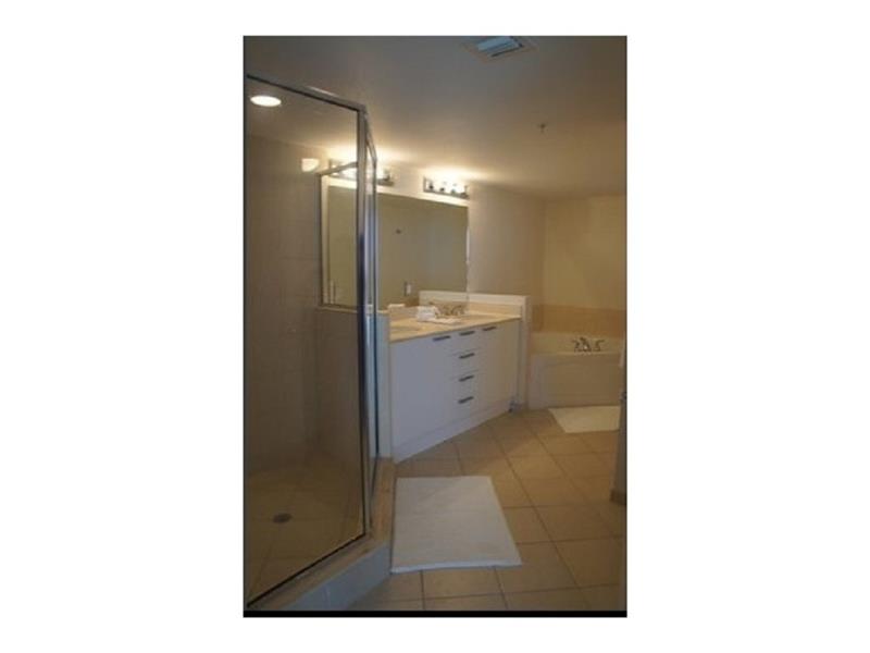 16699Collins Ave, Sunny Isles Beach, FL 33160