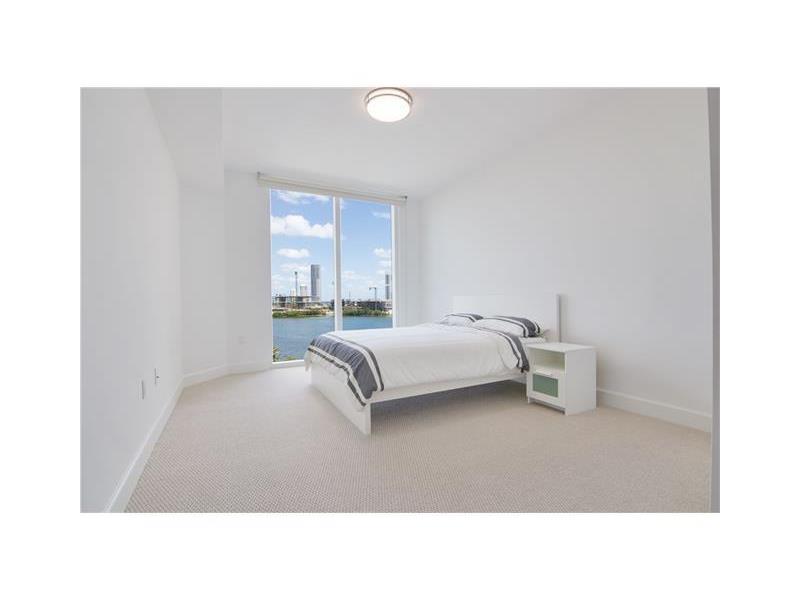3301 Northeast 183rd St, Aventura, FL 33160