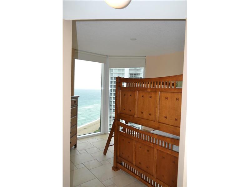16699Collins Ave, Sunny Isles Beach, FL 33160